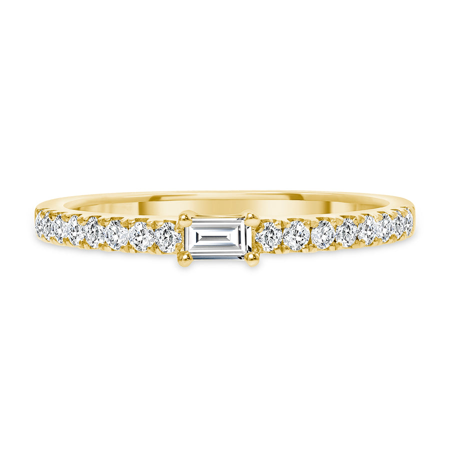 baguette diamond ring yellow gold
