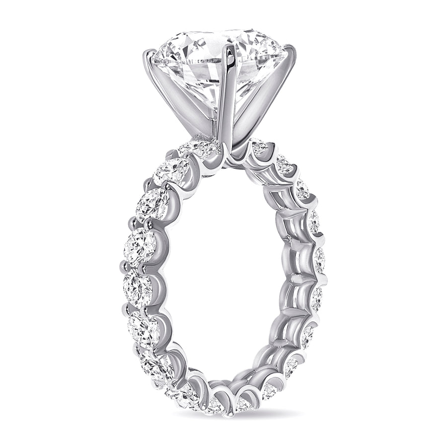 round diamond solitaire engagement ring white gold