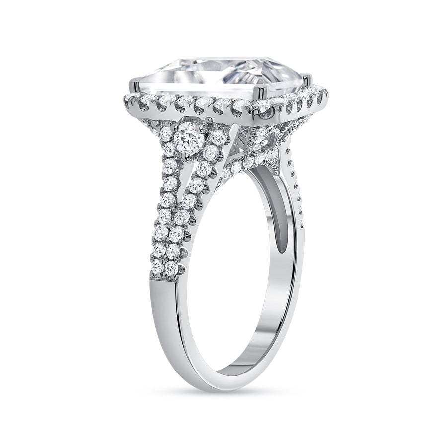 emerald & round diamond engagement ring white gold